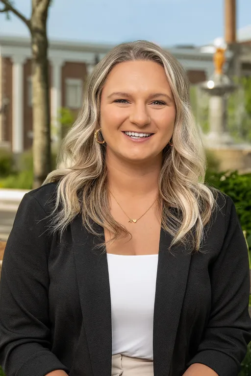 headshot of Ashley Livezy, an agent at Compass Insurance Group